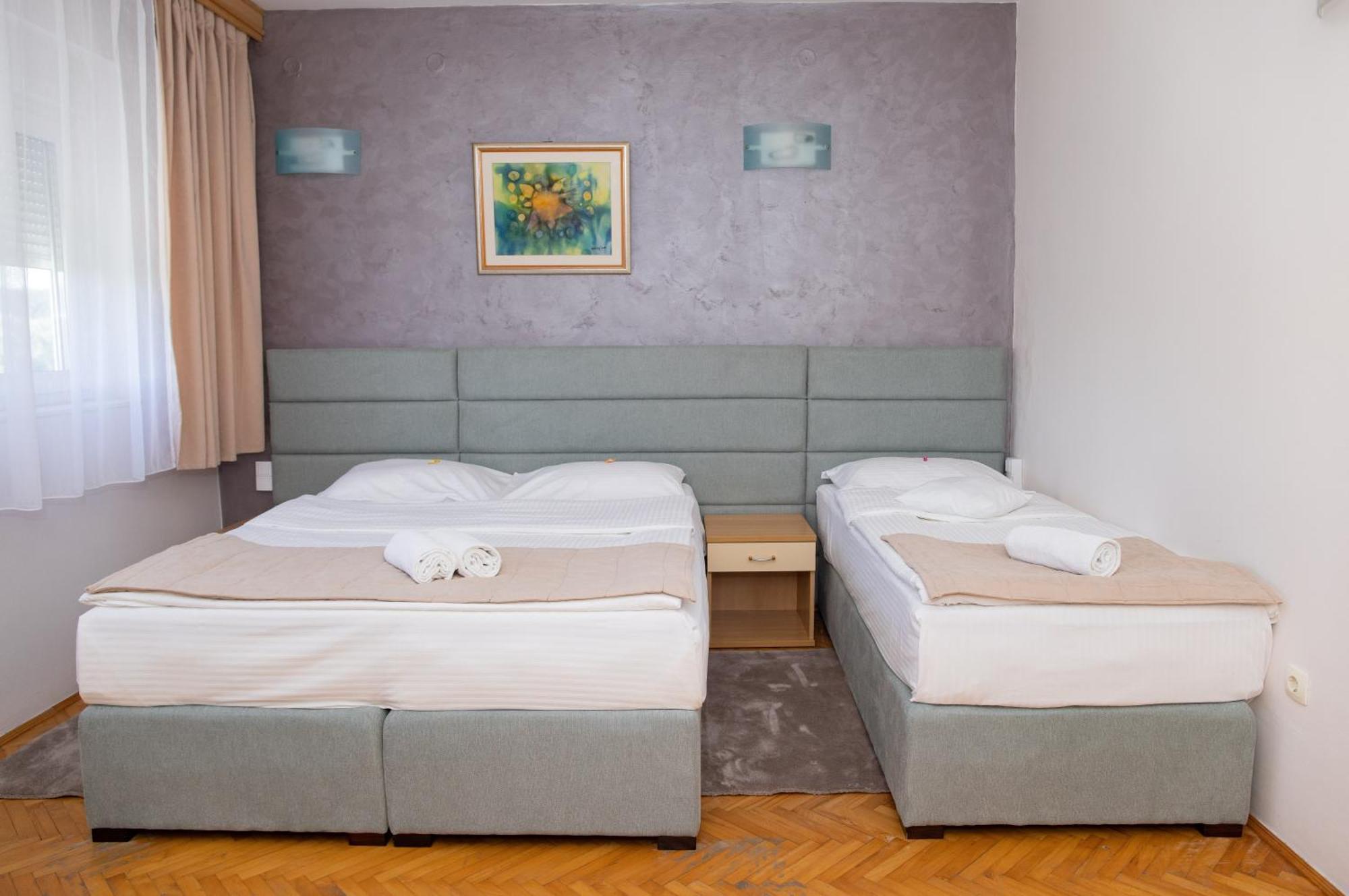 Motel New Sanatron Bosanski Novi エクステリア 写真